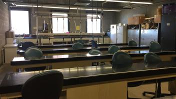Dennis Barrett Classroom (16+ workstations)