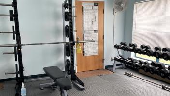 Miwok gym - weights